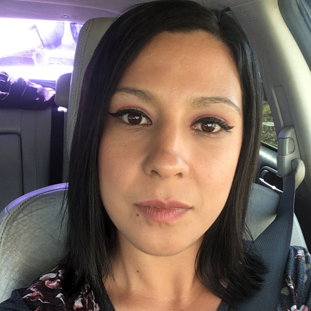 Meet your Posher, Raquel